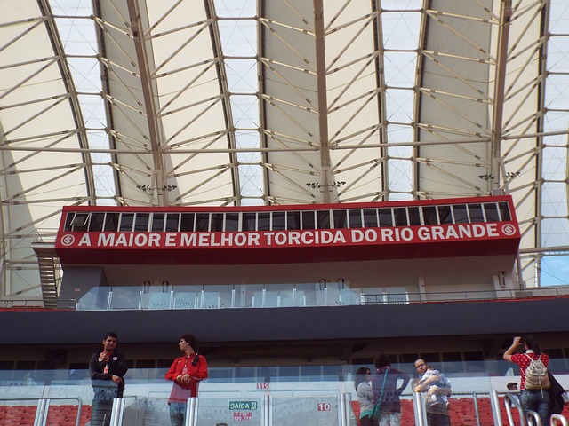 病侵擾中被 病侵擾中被